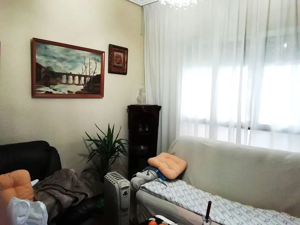 Living Room - Spacious Ground Floor Flat with East View in Sueca