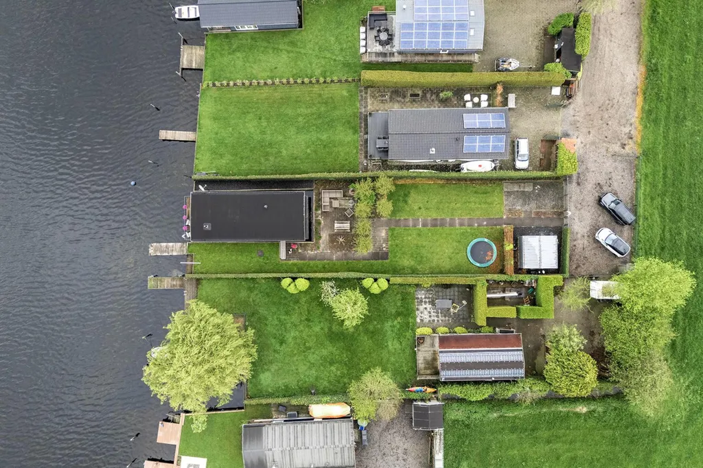 Õhuvaade - Floating House with Private Dock in IJsselmuiden