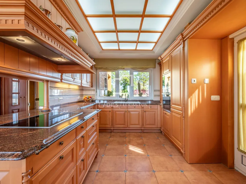Cuisine - Terraced Villa with Sea Views in Lians, A Coruña