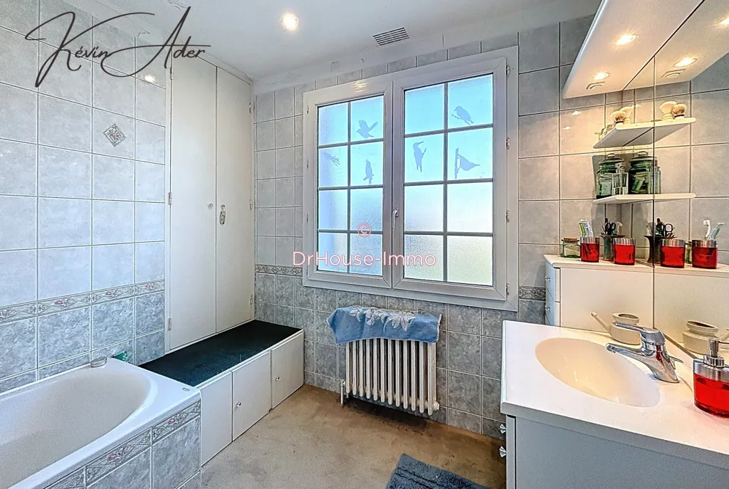 Salles de bain - Maison avec Jardin Paysagé à St Denis en Val