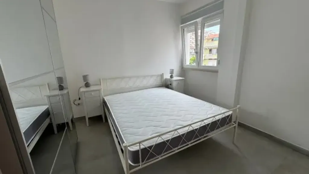 Chambres - Rearranged Apartment with Balcony in Scalea
