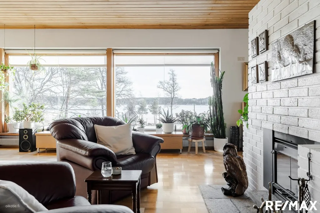 Séjour - Beachfront House with Private Shore in Hirvensalo