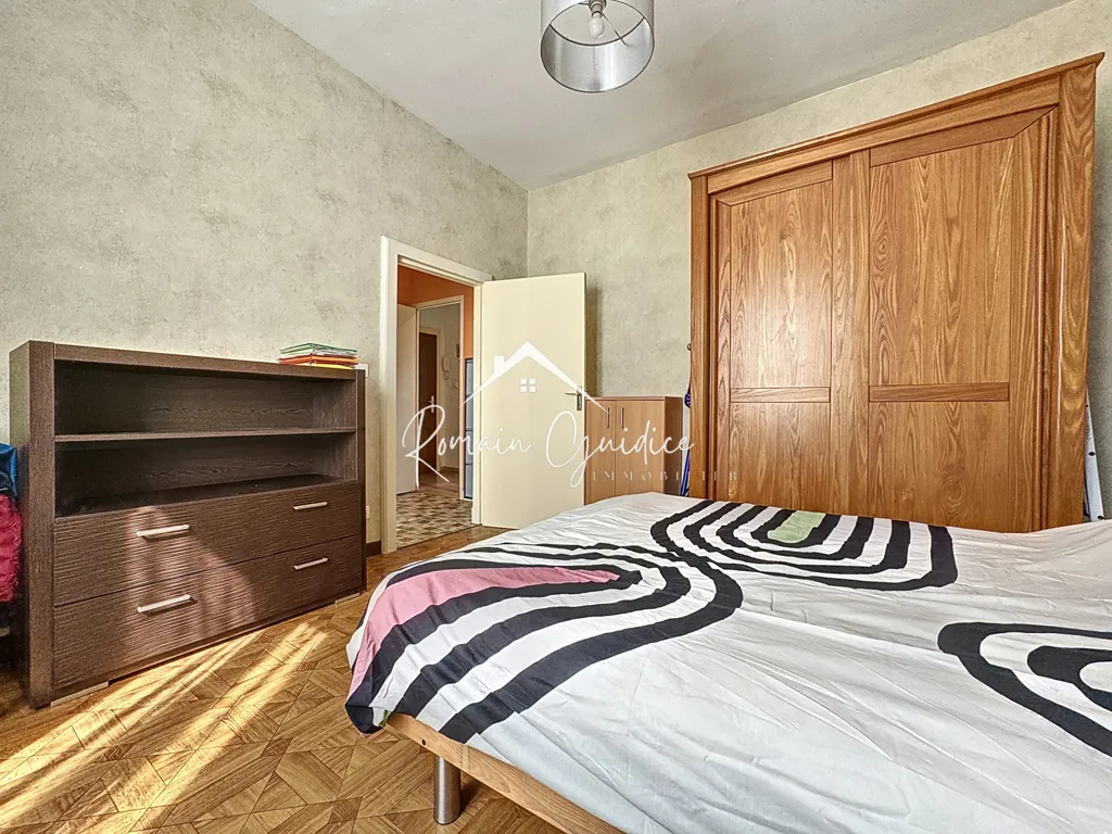 Chambres - Appartement 2 Pièces Centre Ville à Millau