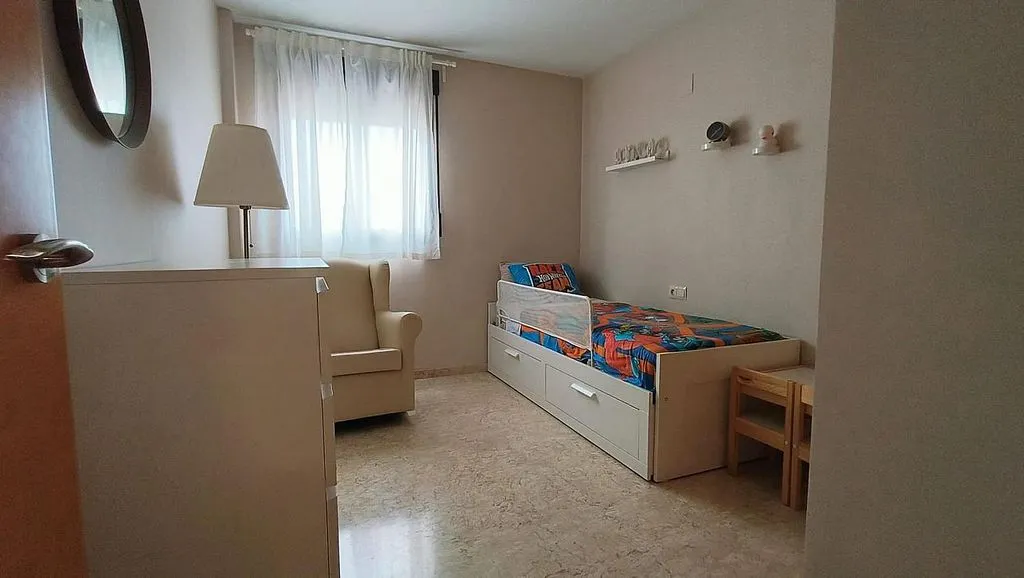 Chambres - Apartment with Balcony and Garage in Carcaixent