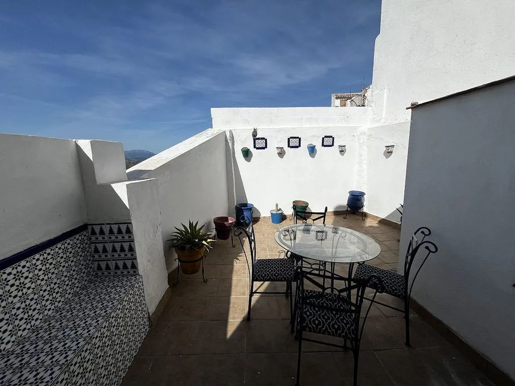 Terrasse - Three-Bedroom House in Olvera