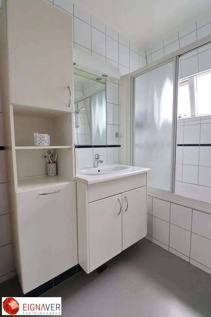 Bagni - Apartment with Sea View in Akureyri