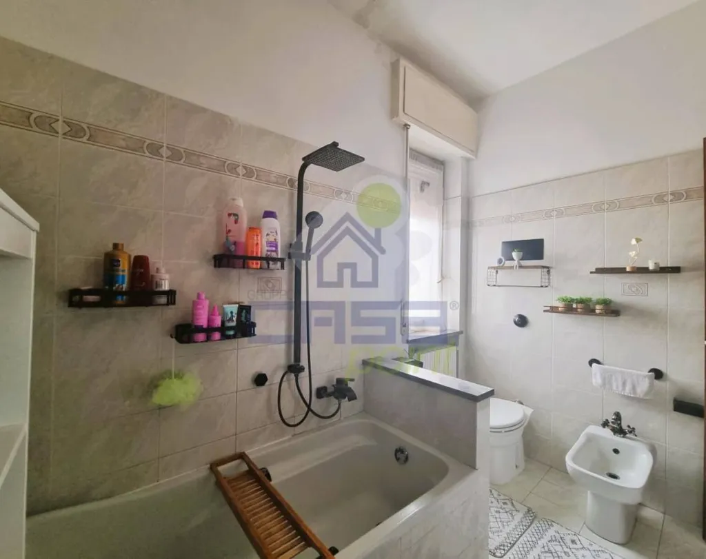 Vannitoad - Modern Apartment with Balcony in Somaglia