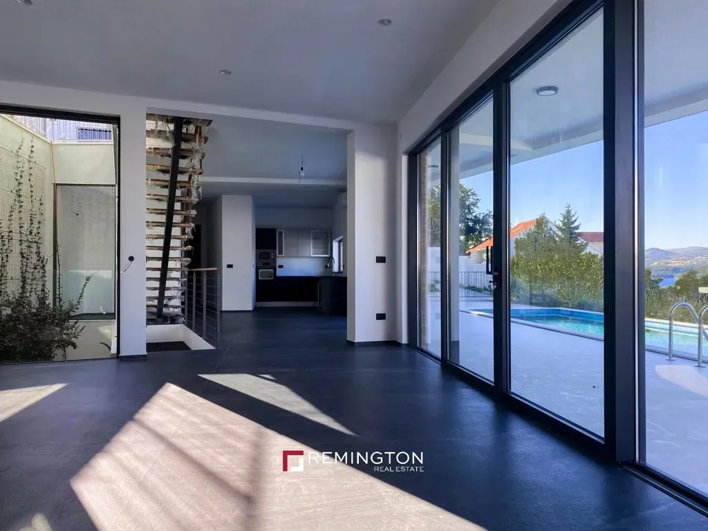 Elutuba - Modern Villa with Sea View on Adriatic Coast