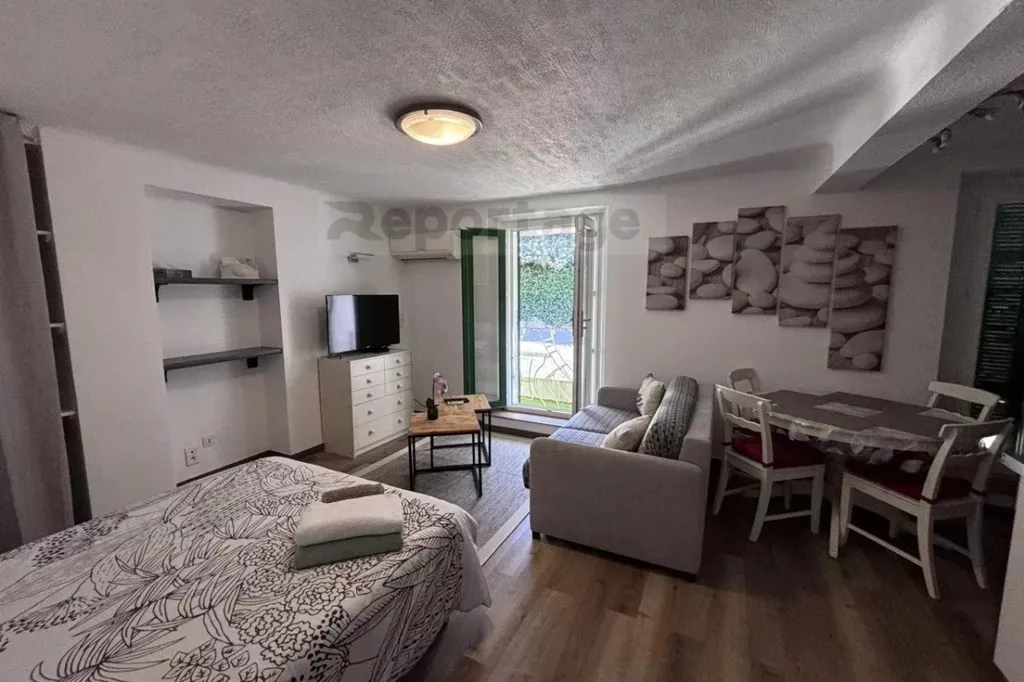 Chambres - Studio avec Jardin à Antibes