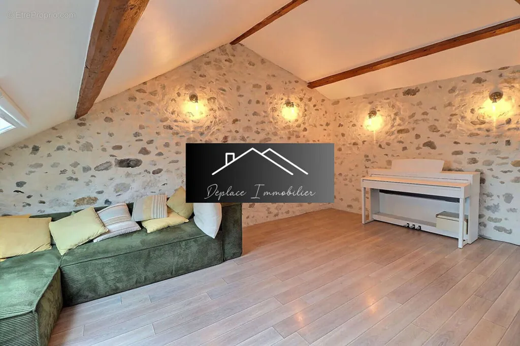 Appartement 4 pièces à Prevessin-Moens
