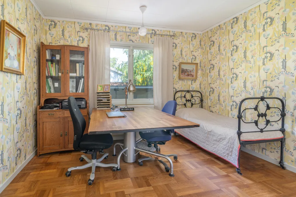 Studio - Charming 1940s Villa with Garden in Sundby