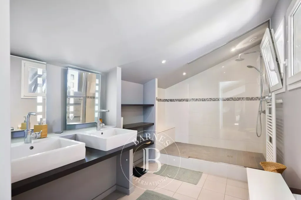 Vannitoad - Renovated House with Pool in Arcangues