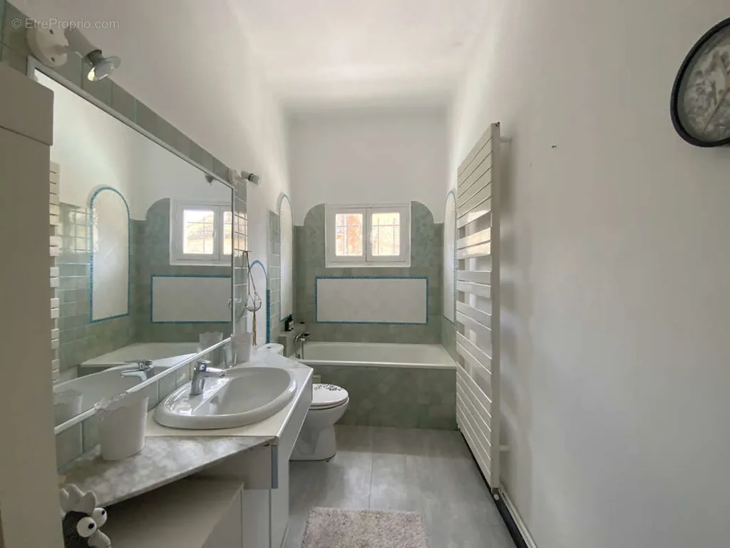 Bathrooms - 19th-Century Mas with Pool in Charming Village