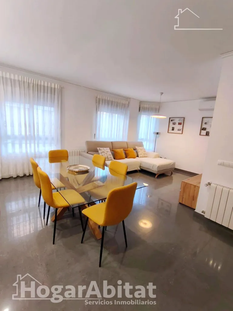 Söögituba - Spacious Corner House with Terraces in Alginet