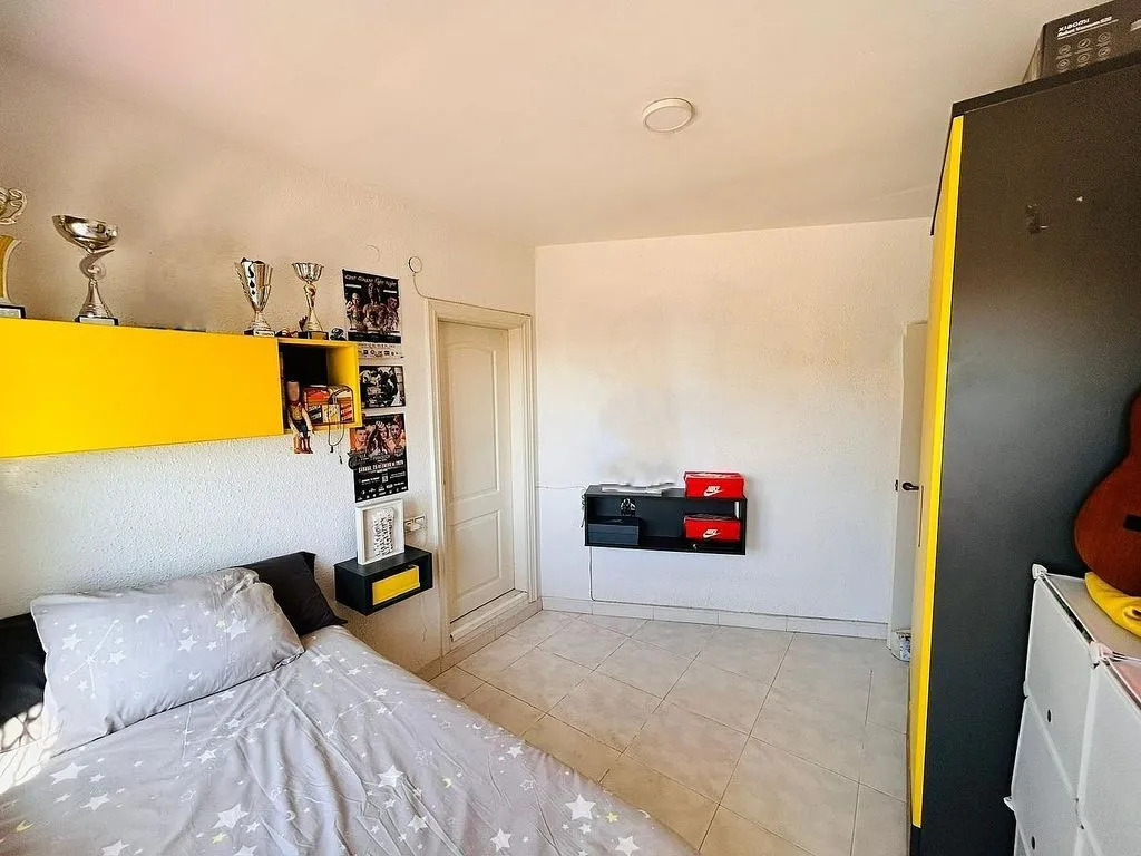 Chambres - Modernised Attic with Terrace in Pubilla Cases