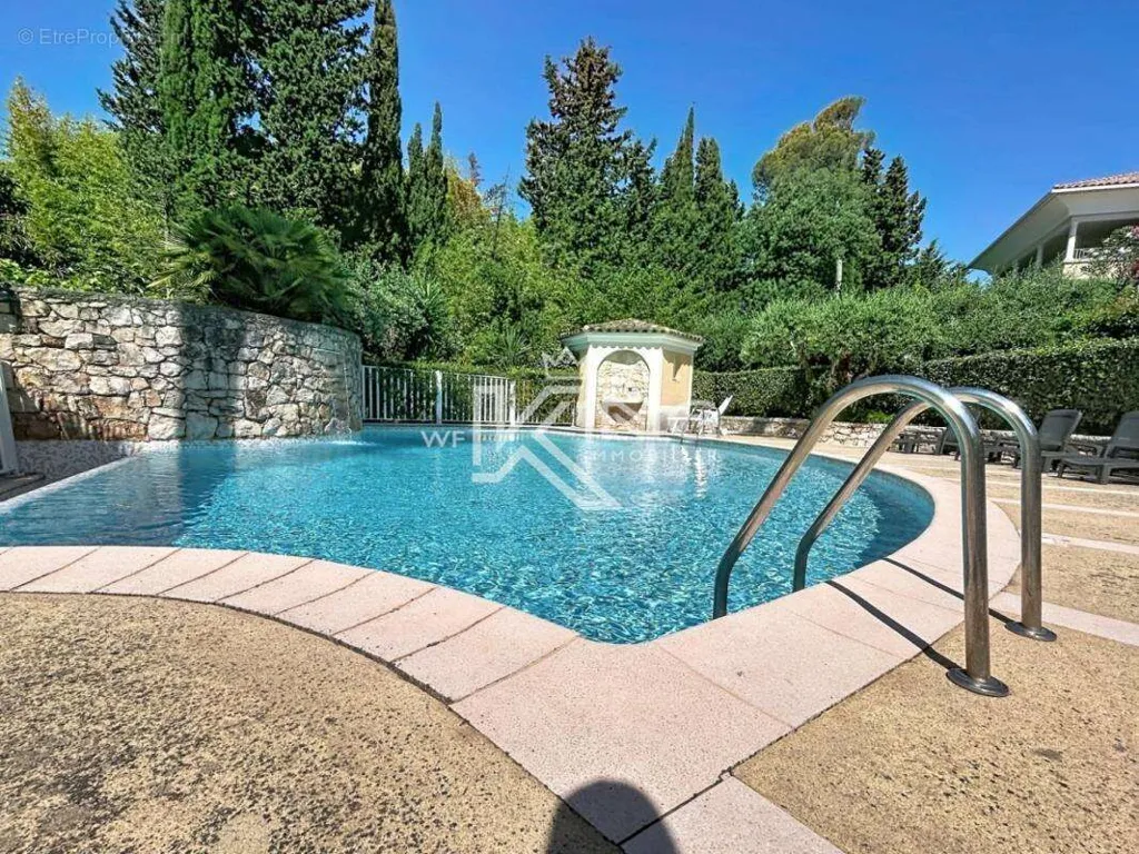 Bassein - Apartment with Private Pool in Saint Raphael