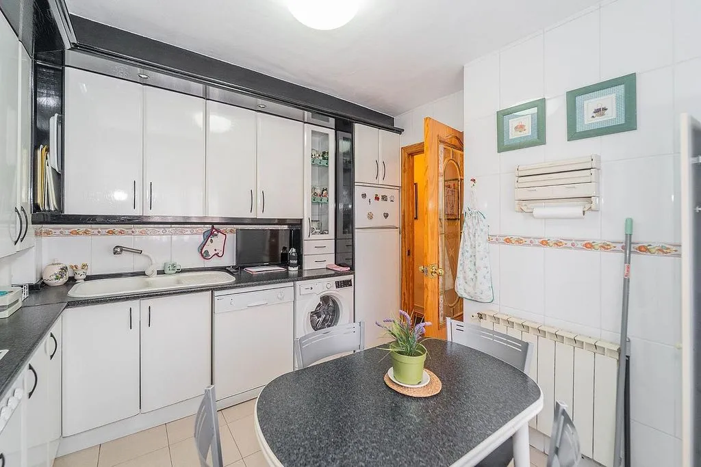 Cucina - Terraced Semi-Detached House with Garden in Parla