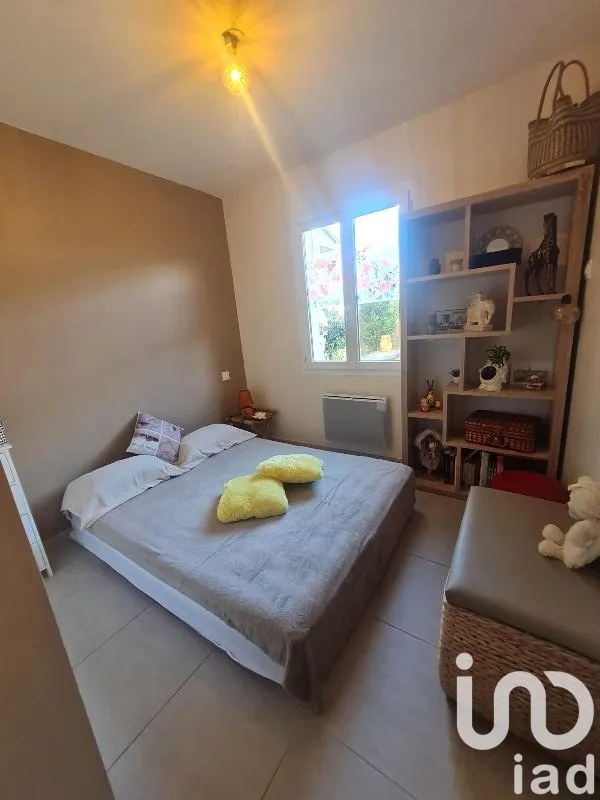 Chambres - Maison de 3 Pièces avec Terrasses à Ortaffa