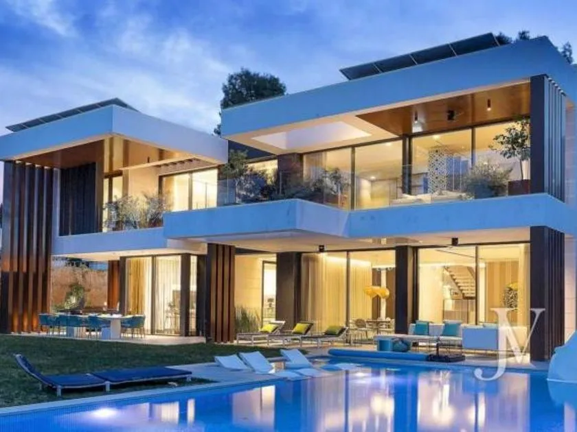 Piscine - Modern Villa with Pool in Parque Conde de Orgaz