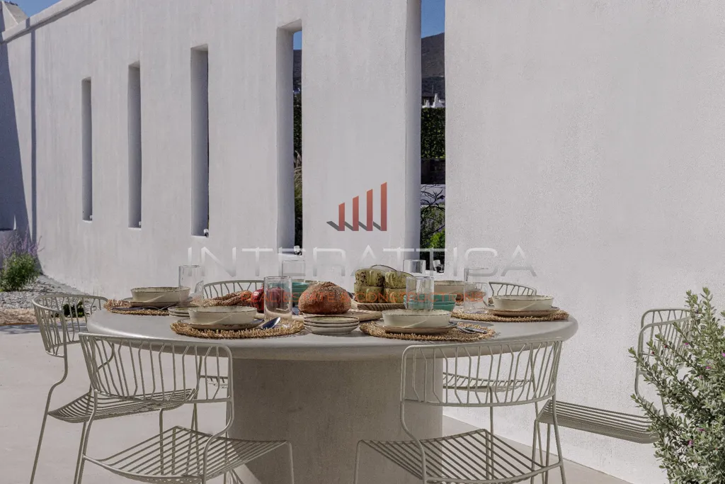 Terrass - Contemporary Villa with Sea View in Paros