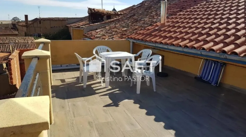 Terrasse - Spacious Adjoined Chalet with Bodega in Valderas