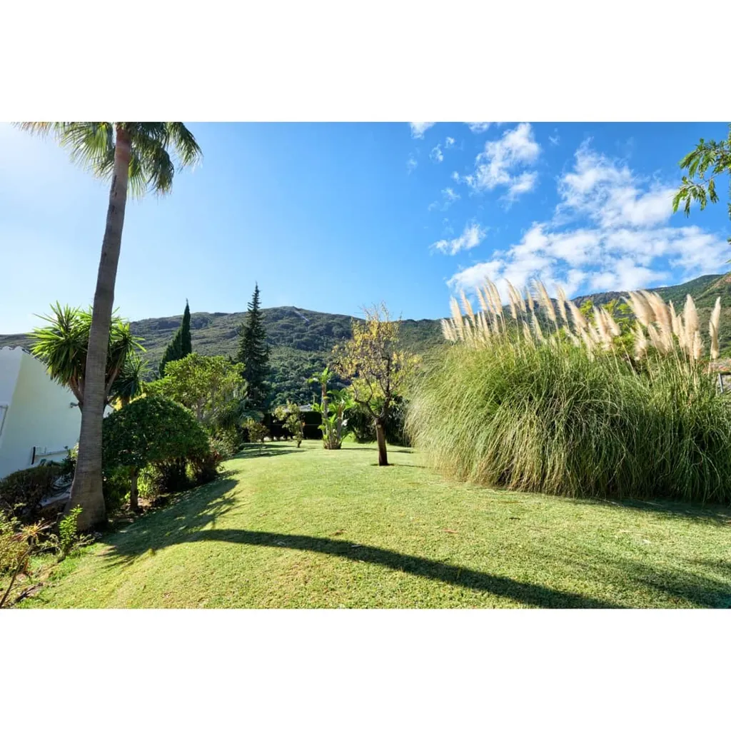 Garden - Villa with Private Pool near Estepona