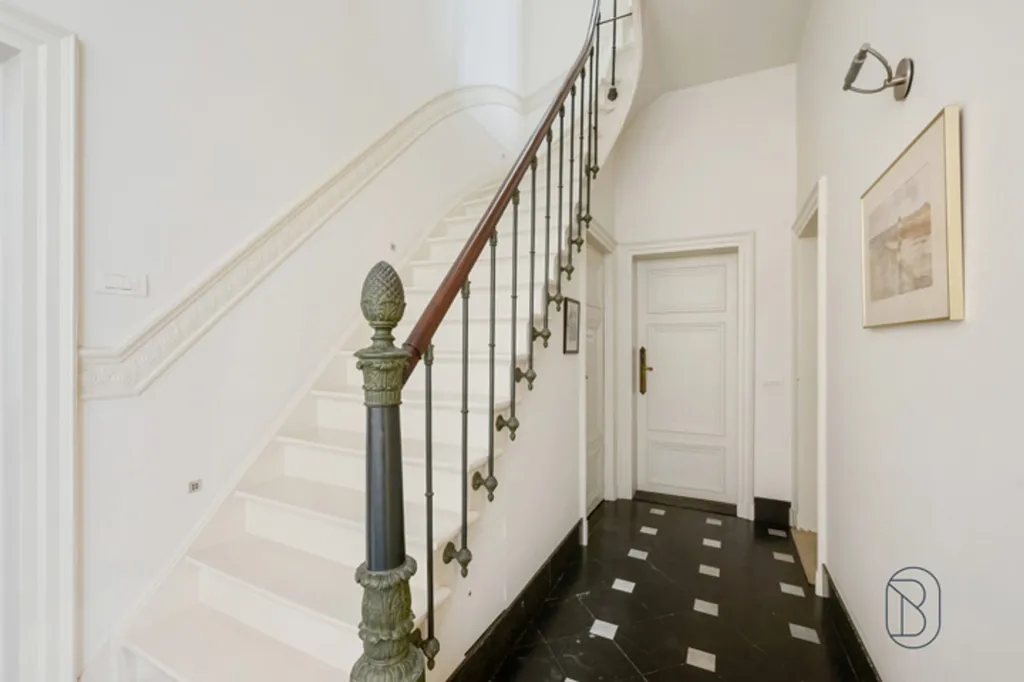 Pièces - Herenwoning avec Stadstuin au Cœur de Kortrijk