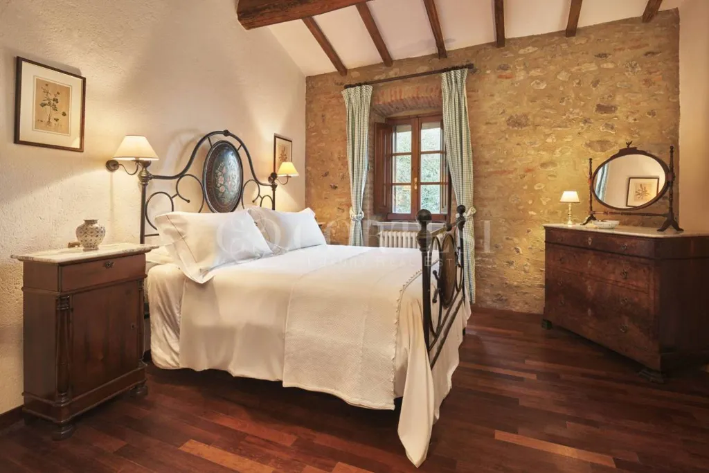 Chambres - Restored Medieval Village with Chapel in Umbertide