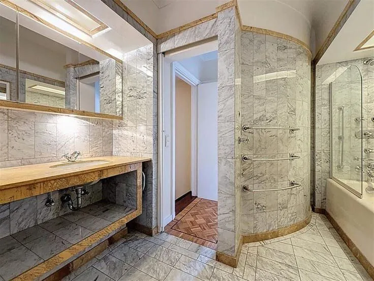 Vannitoad - Apartment with Avenue Louise View in Brussels