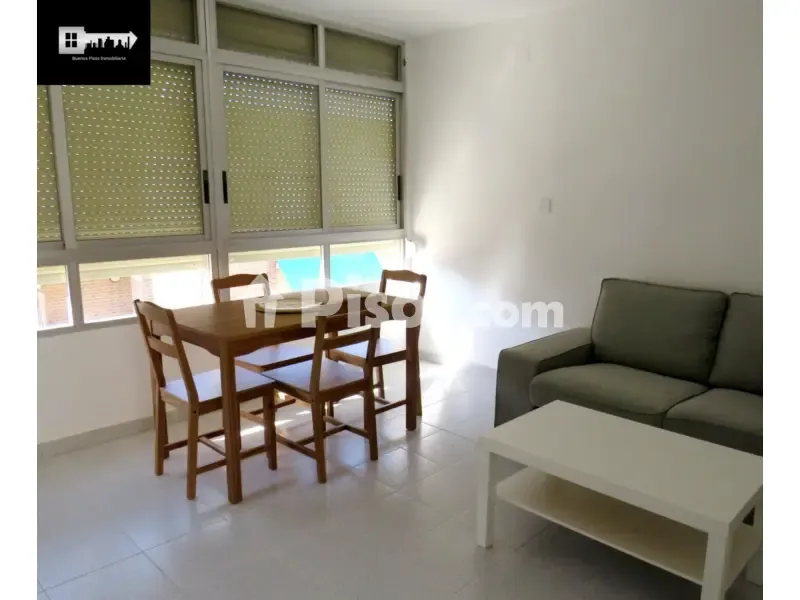 Séjour - Furnished Flat with Balcony in Benalúa