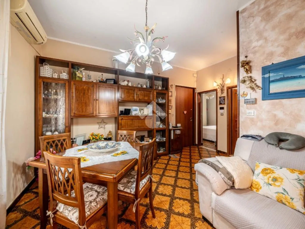 Salle à manger - Modernised 3-Room Apartment in Sacca, Modena