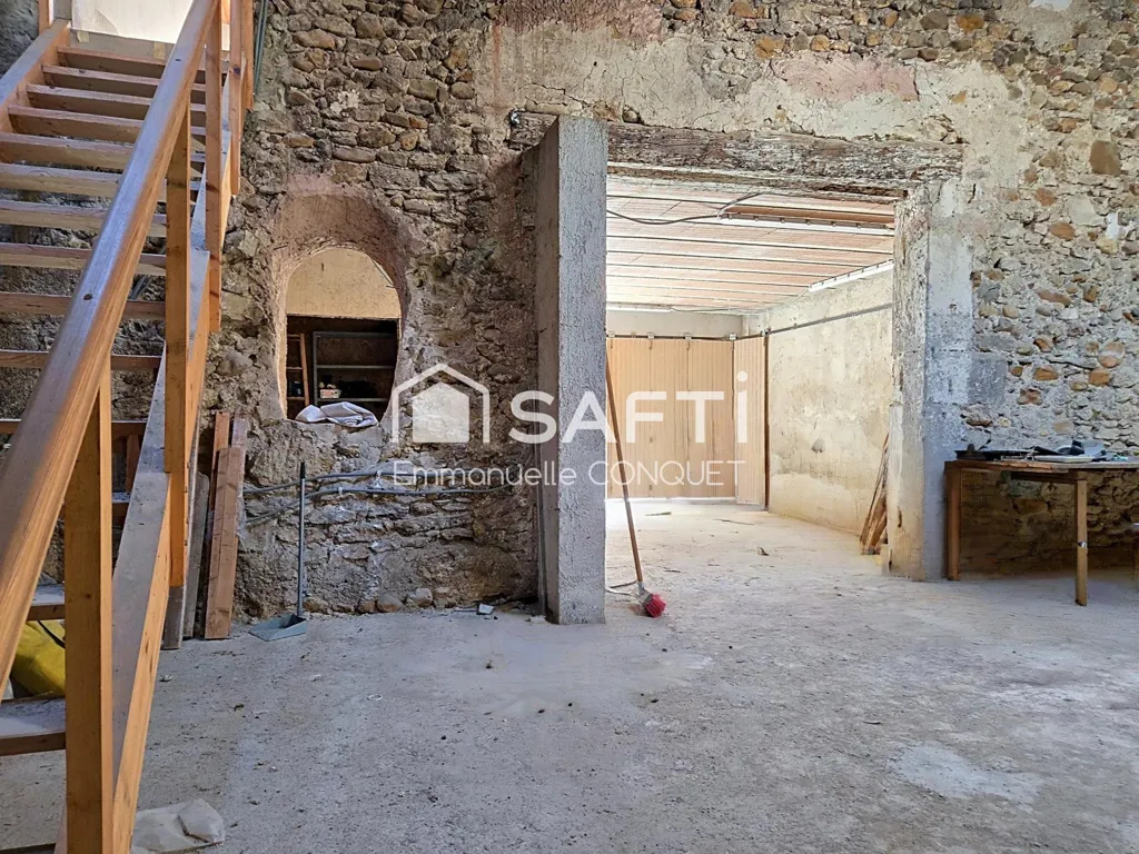 Rooms - Converted Apartment with Terrace in Maraussan