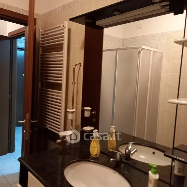 Salles de bain - Modern Studio with Balcony in Vigevano