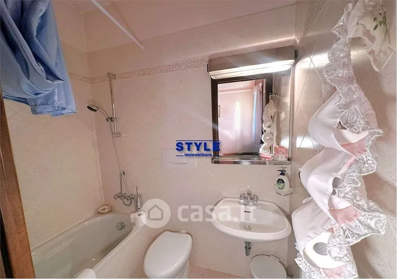 Salles de bain - Contemporary Villa with Soffit Levels in Camponogara