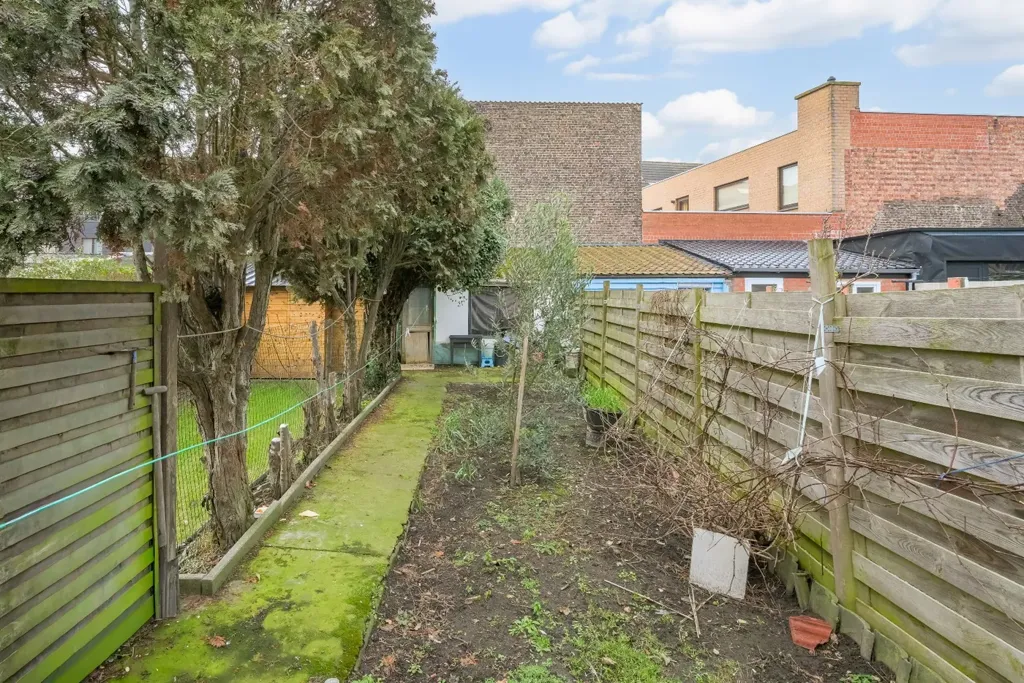 Aed - 2-Storey Terraced House with West Garden in Ledeberg