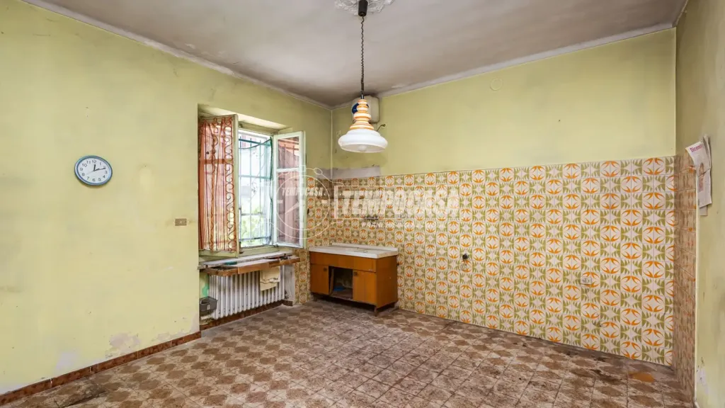 Köök - Semi-Independent House with Courtyards in Santena