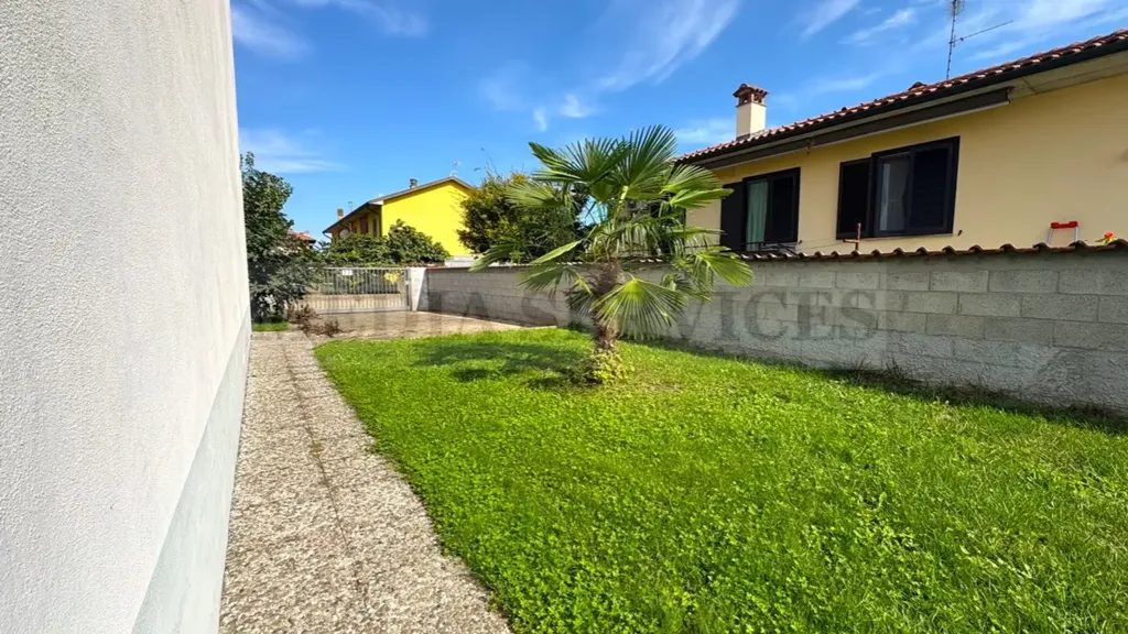 Jardin - Quadrilocale with Garden in Garlasco