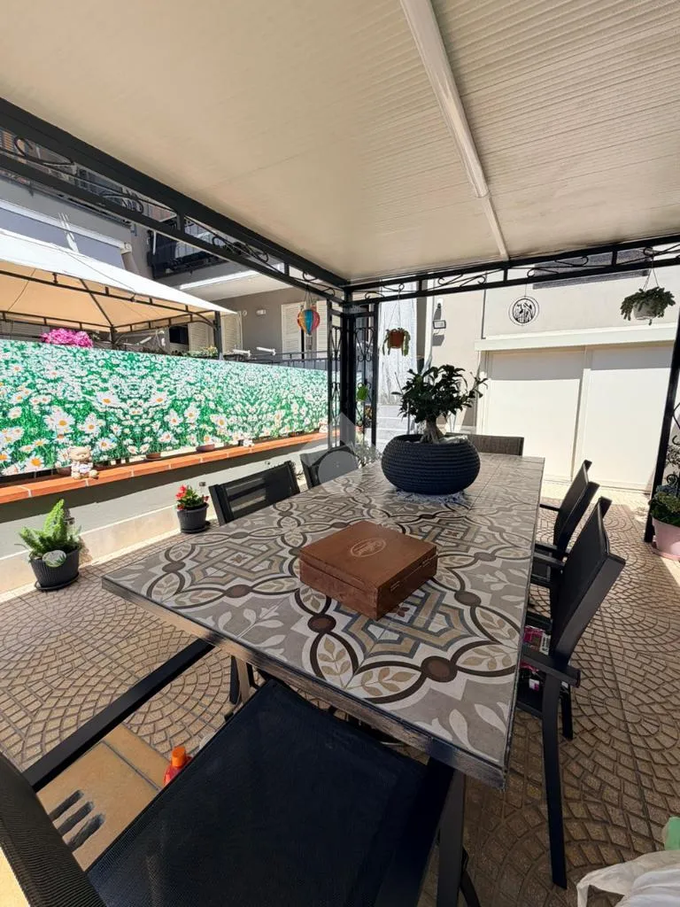 Terrasse - Trilocale with Garden in Volla