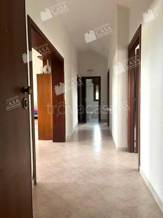 hallway_entrance