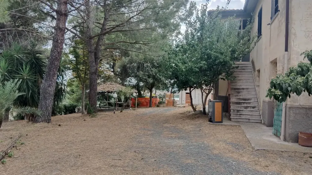 Extérieur - Rustic Farmhouse with Lake View in Santa Luce