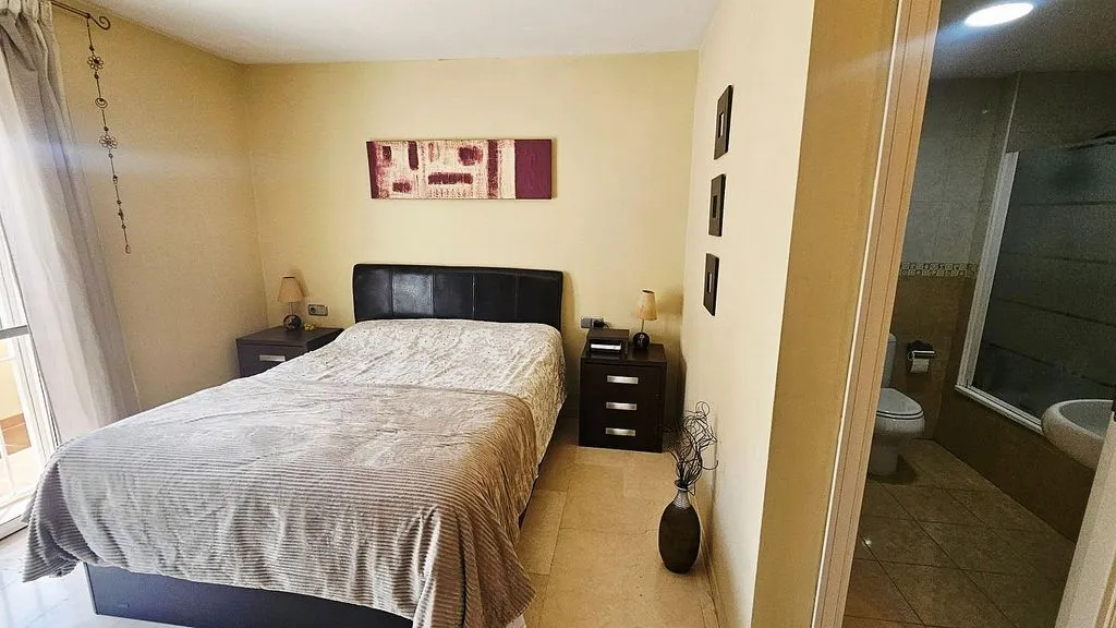 Chambres - Semi-detached House with Pool in Benalmádena