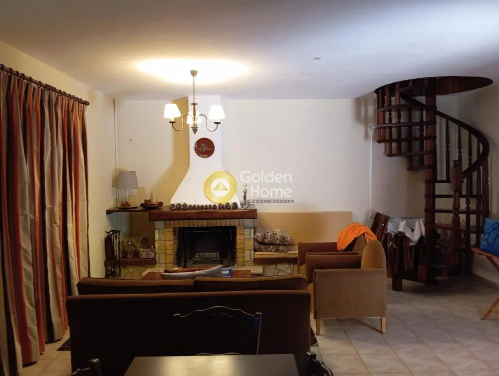 Living Room - Villa with Mountain View in Amfissa