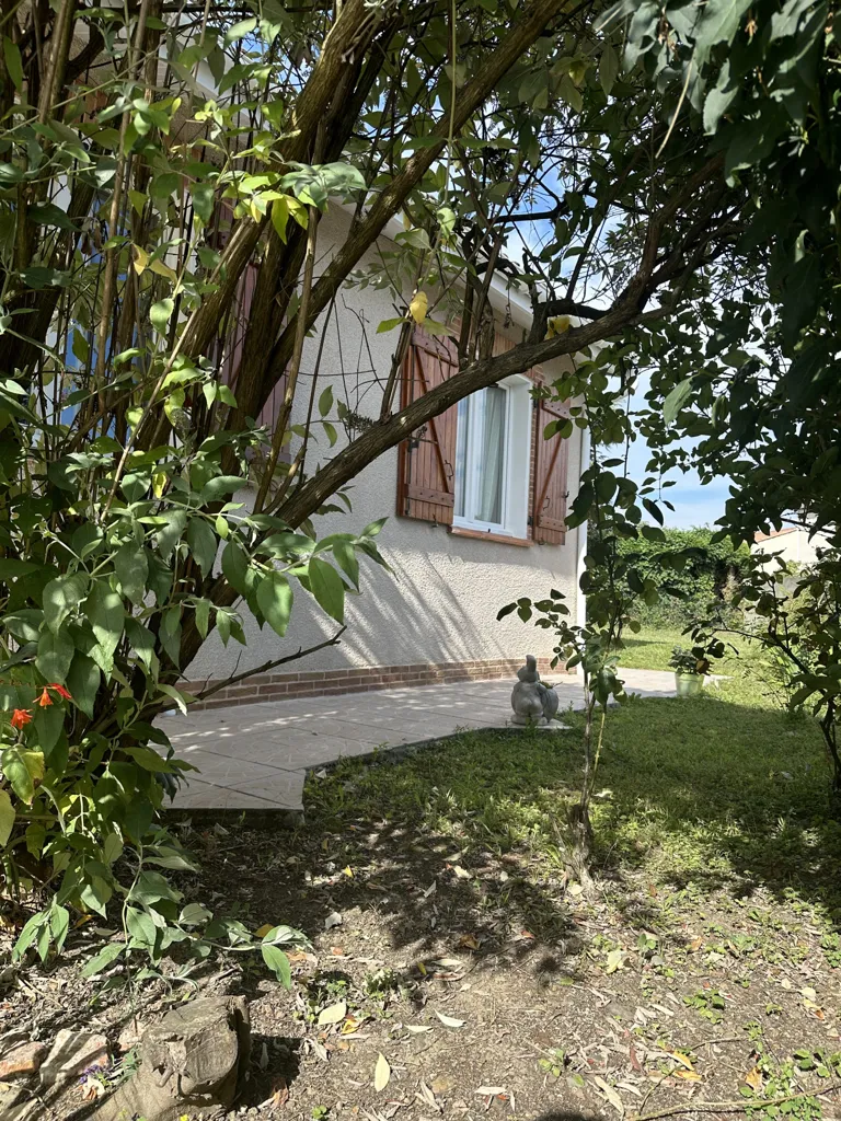 Jardin - Villa de Plain-Pied avec Jardin à Tournefeuille