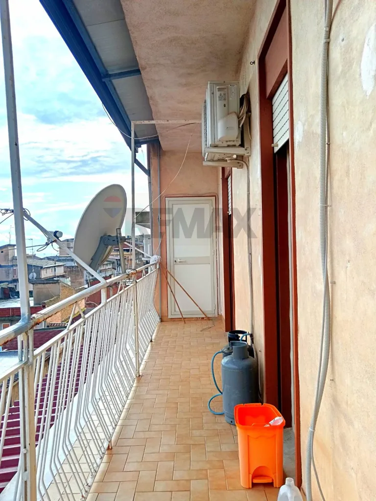 Balcon - Spacious Sea View Apartment in Favara
