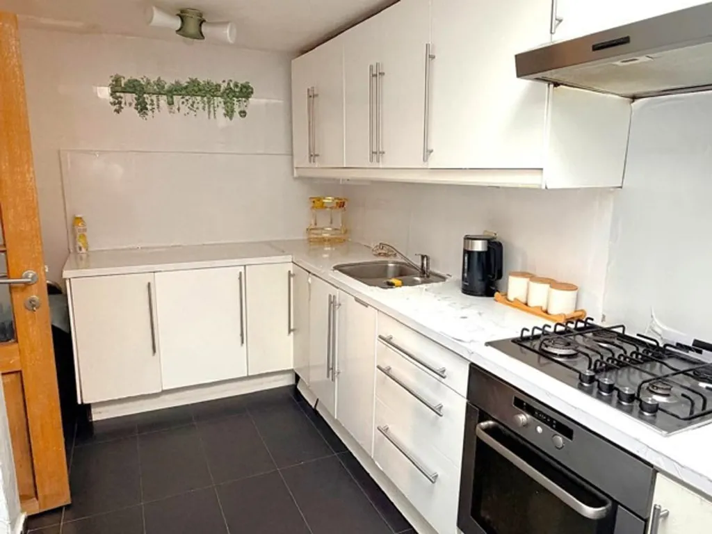 Cuisine - Rijwoning Rénovée avec Terrasse à Anvers