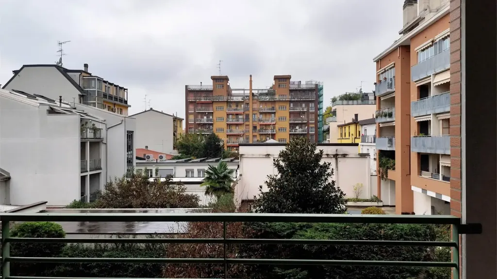 Balcon - Modern Apartment with Balcony in Milan