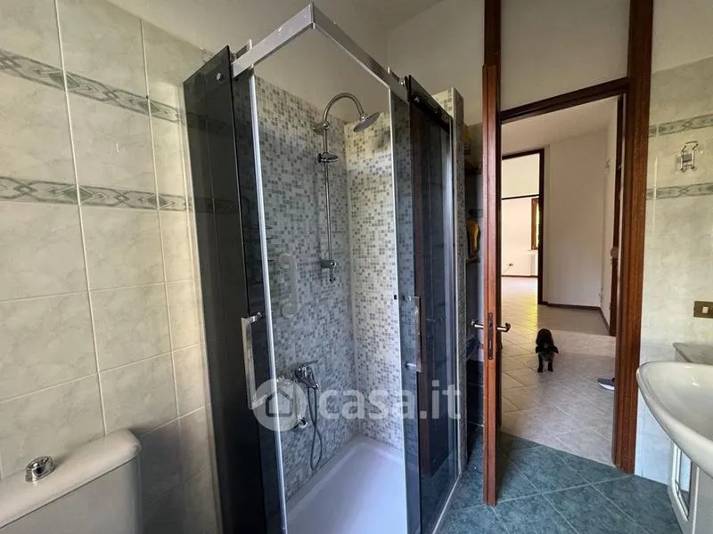 Bagni - Three-Bedroom Apartment with Terrace in Cremona