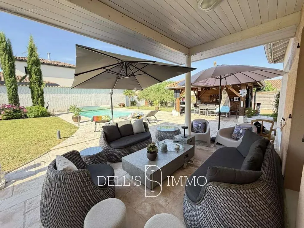 Terrass - Quiet Duplex with Pool near Montmerle