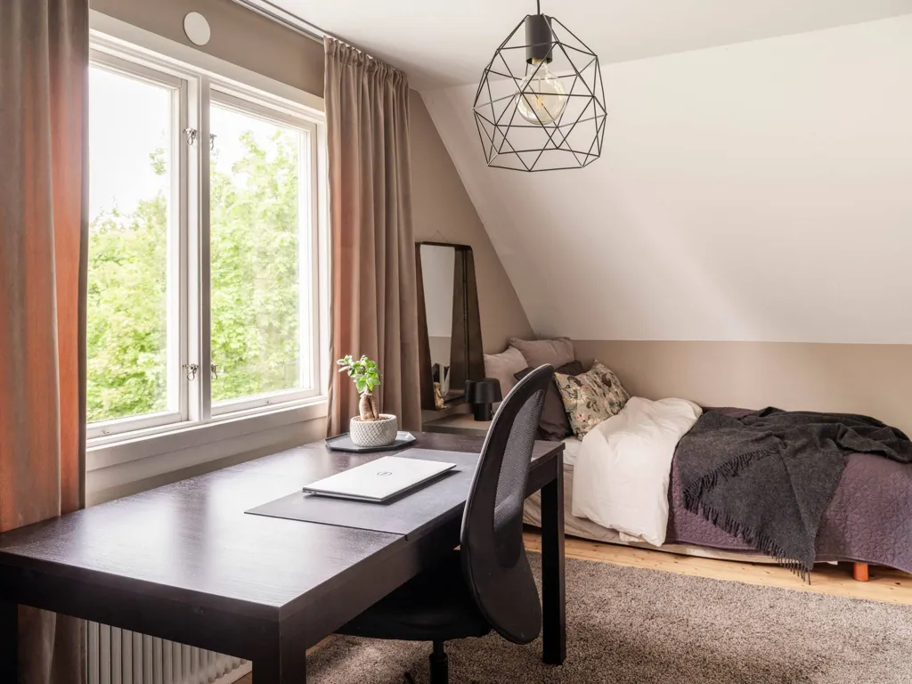 Bureau - Charming Putsvilla with Garden in Lilla Ursvik