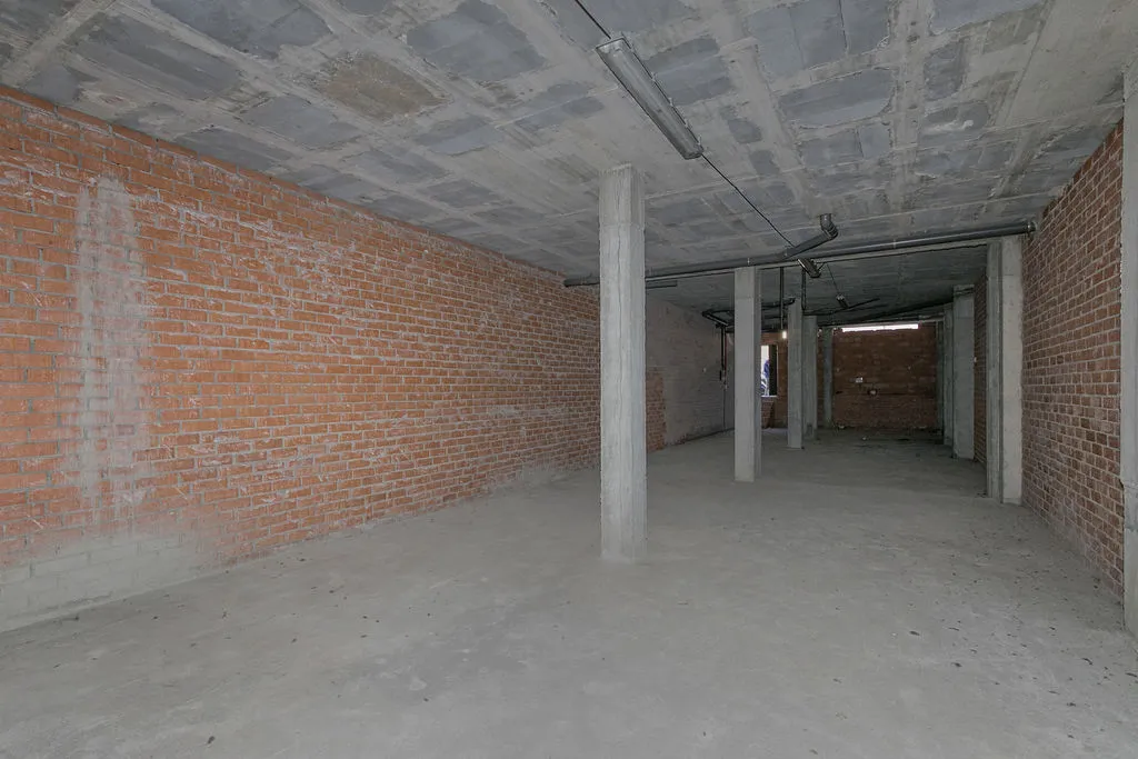 Toad - Commercial Space with Street Access in Terrassa